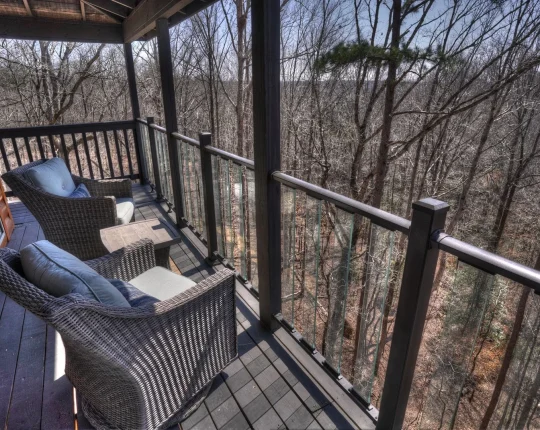 Cedar-Creek-Top-Line-Balcony2